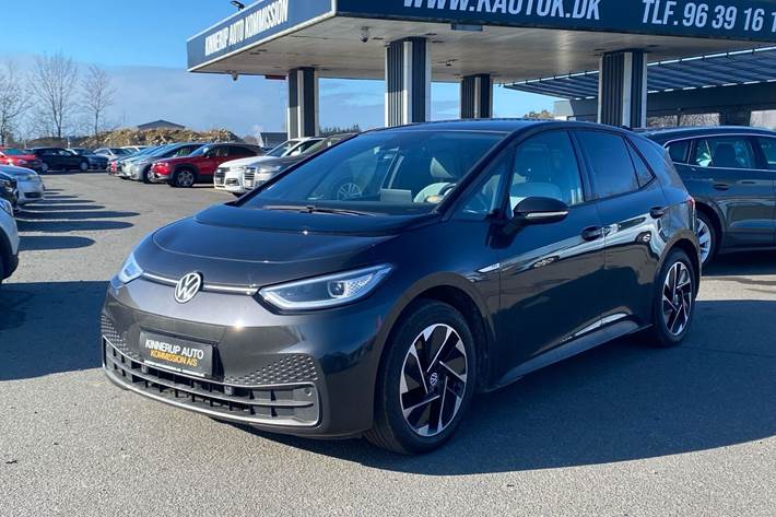 Sort VW ID.3 fra 2021 set udefra