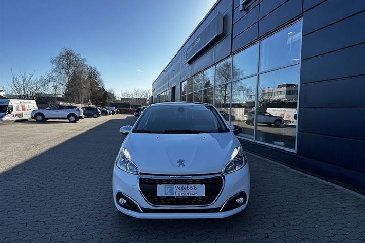 Hvid Peugeot 208 fra 2019