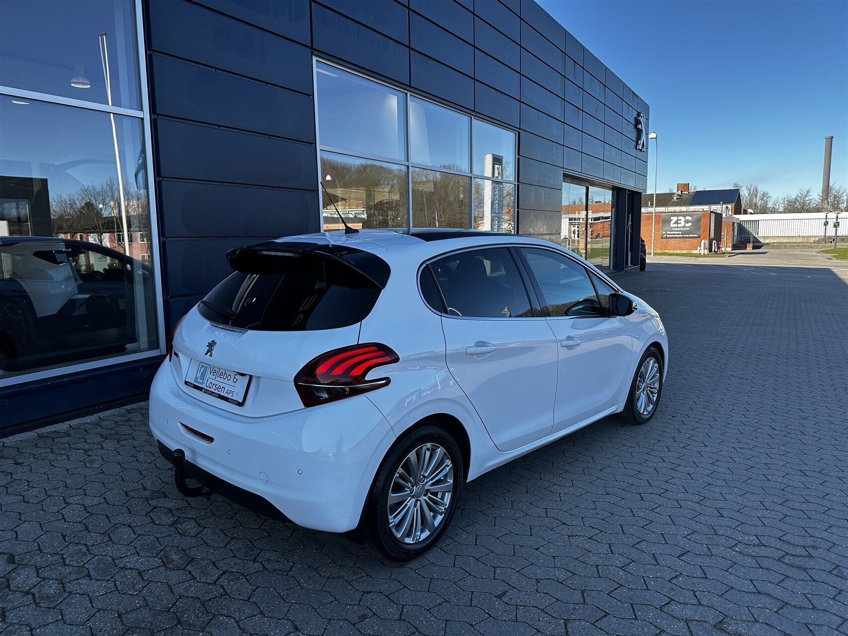 Peugeot 208 1,5 BlueHDi Prestige 100HK 5d