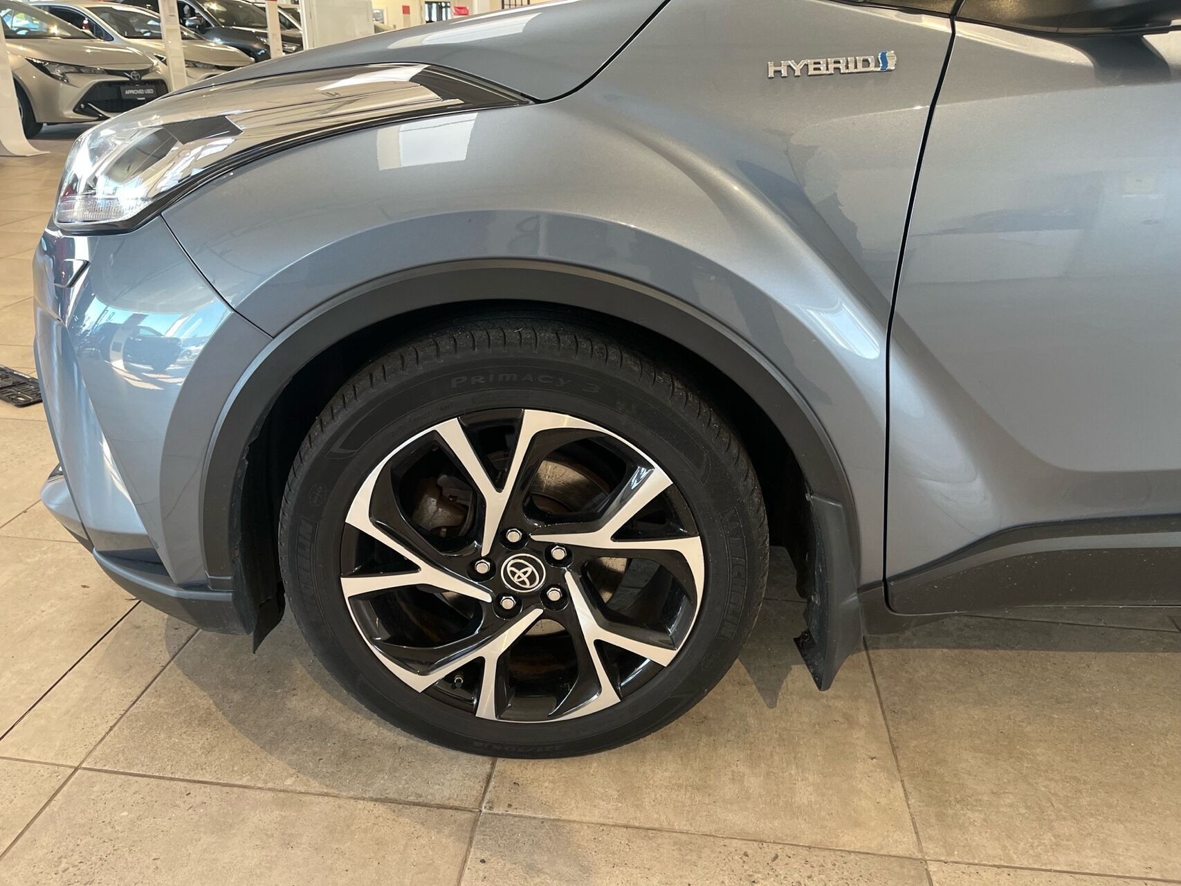 Toyota C-HR 1,8 Hybrid C-LUB Smart Multidrive S 122HK 5d Aut.