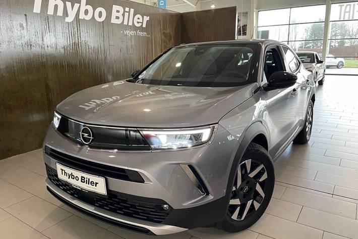 Grå Opel Mokka-e fra 2023