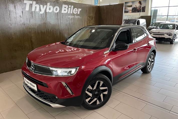 Rød Opel Mokka-e fra 2023