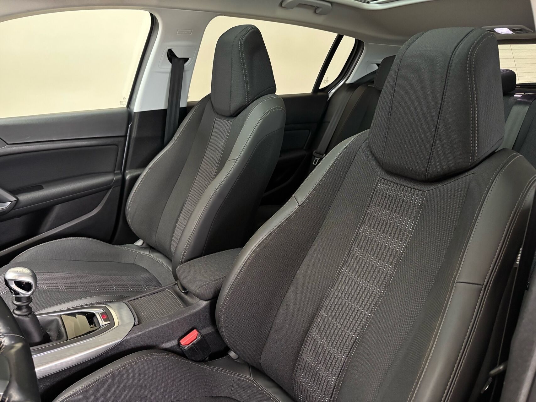 Peugeot 308 1,6 BlueHDi Allure Sky 120HK 5d