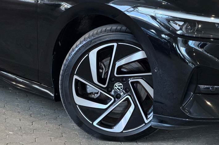 Sort VW ID.7 fra 2024