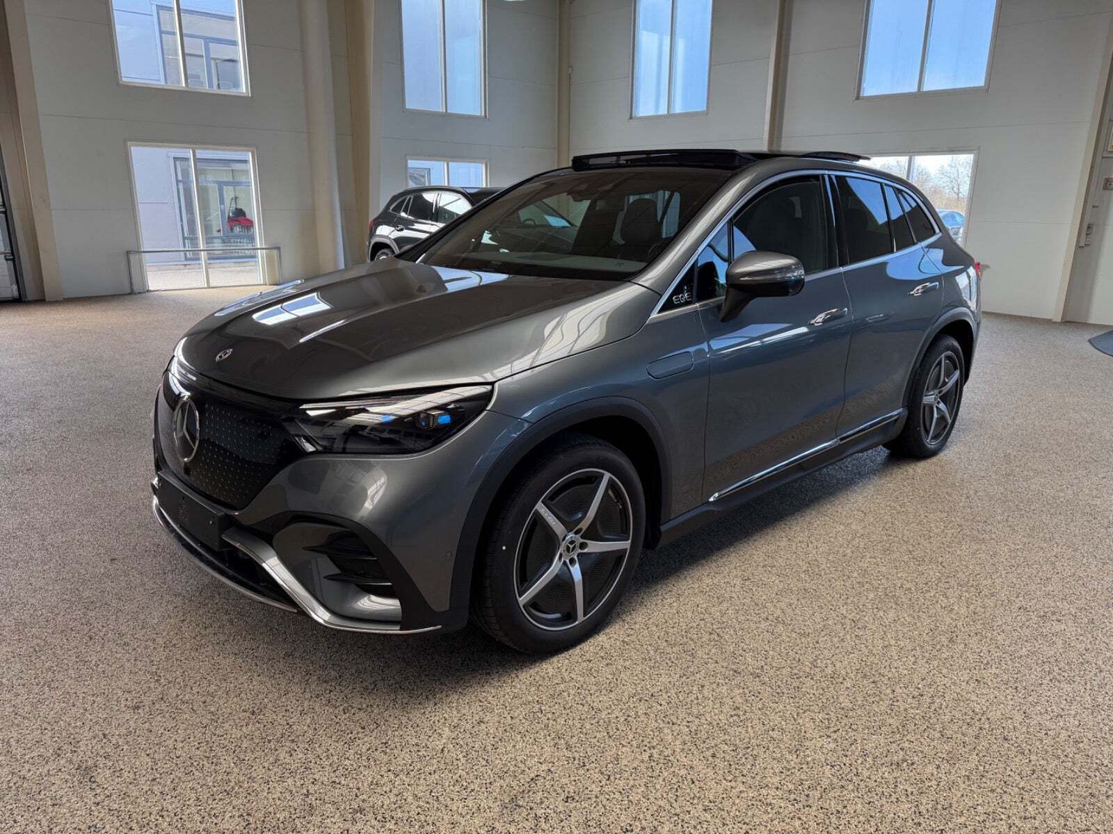 Mercedes EQE350+ SUV AMG Premium