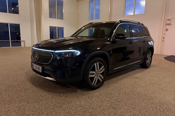 Sort Mercedes EQB250 fra 2022
