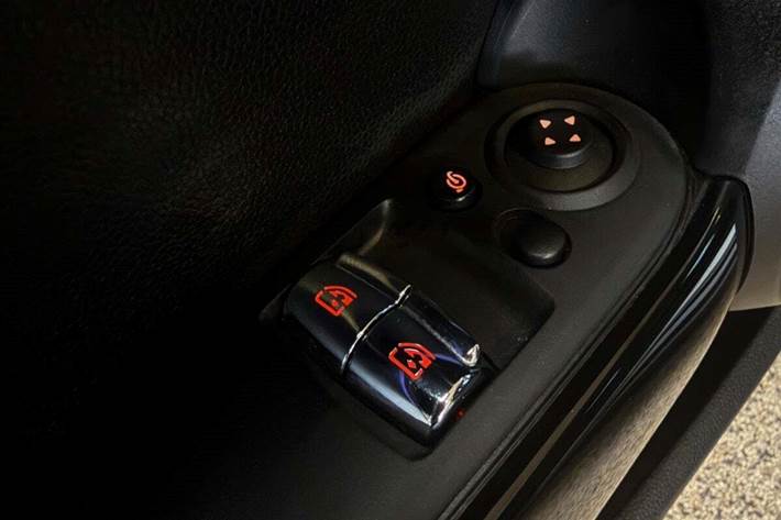 Grå Mini Cooper SE fra 2023