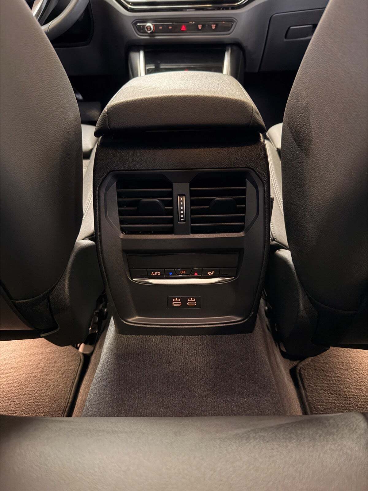 Hvid BMW i4 fra 2024