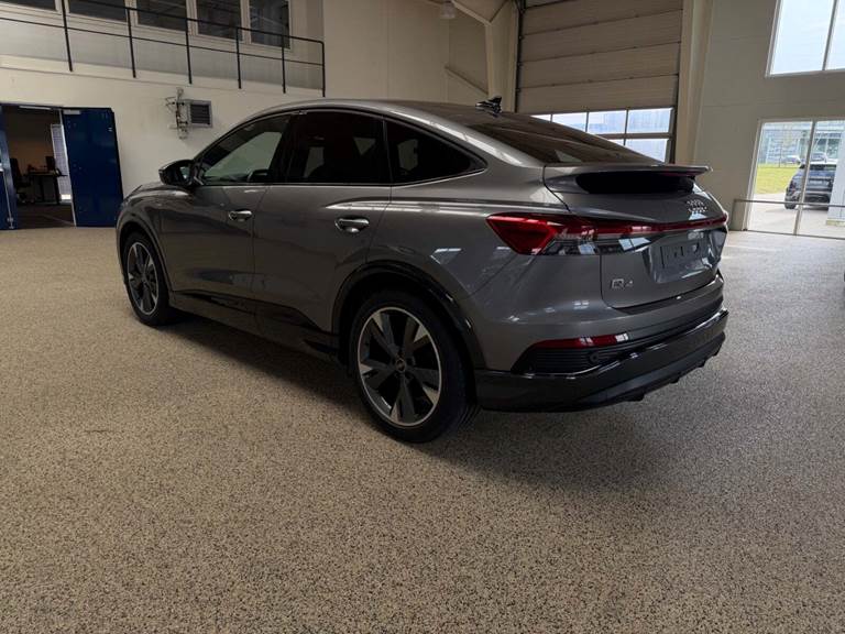 Audi Q4 e-tron 40 S-line Sportback