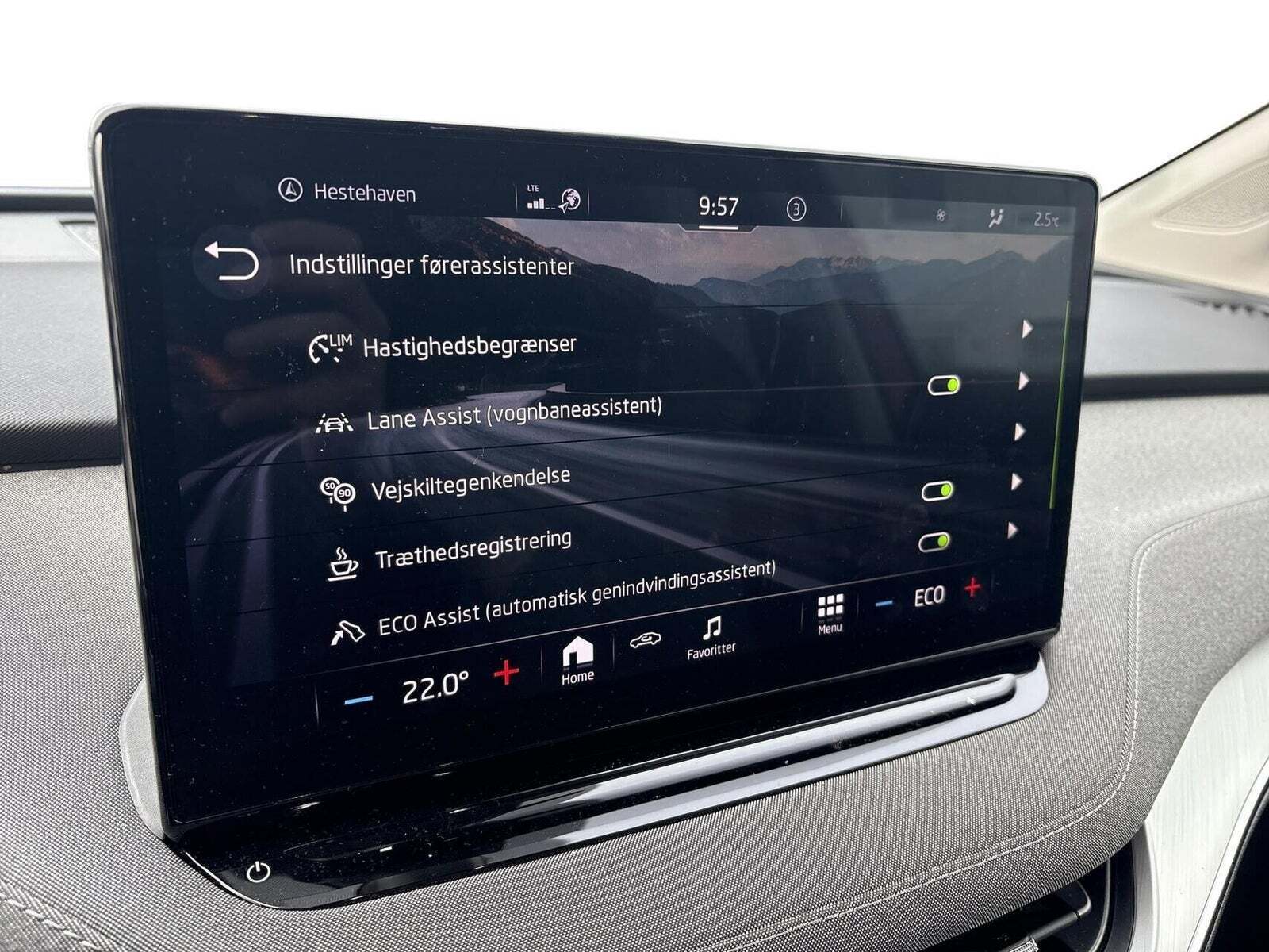 Rød Skoda Enyaq fra 2023