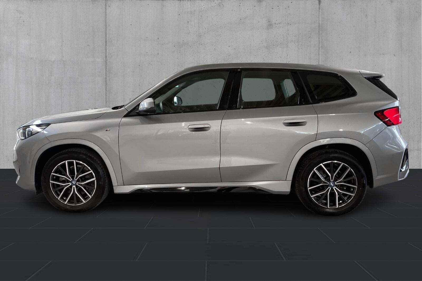 BMW iX1 eDrive20 M-Sport