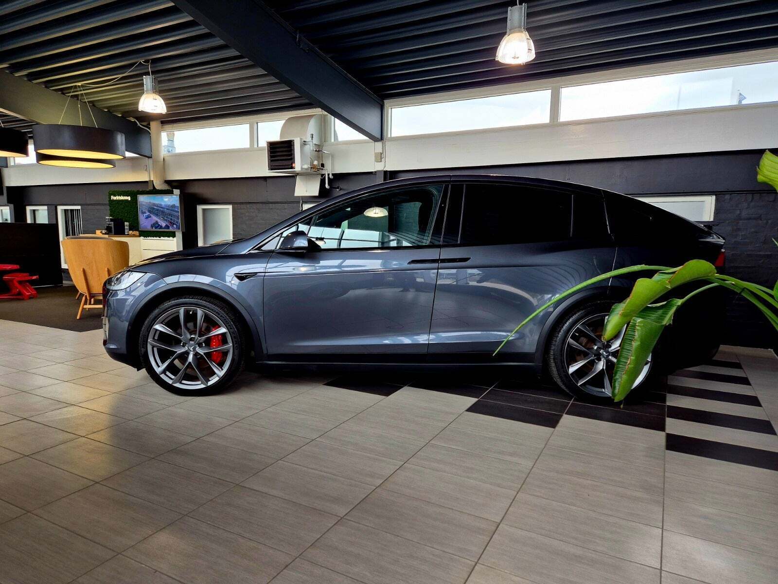 Tesla Model X 100D 6prs