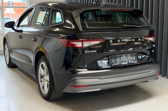 Sort Skoda Enyaq fra 2022