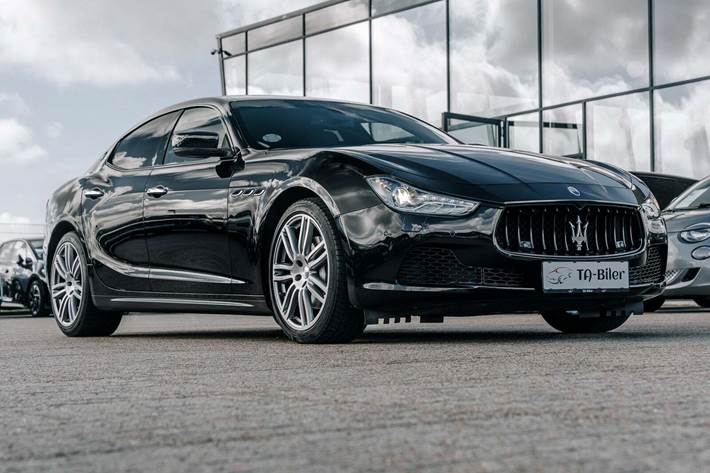 Sort Maserati Ghibli fra 2014