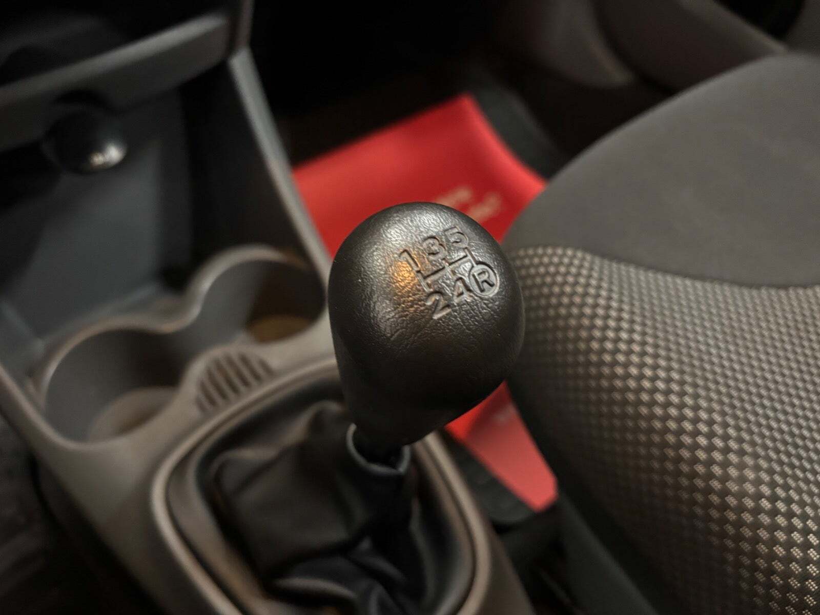 Blå Toyota Aygo fra 2011