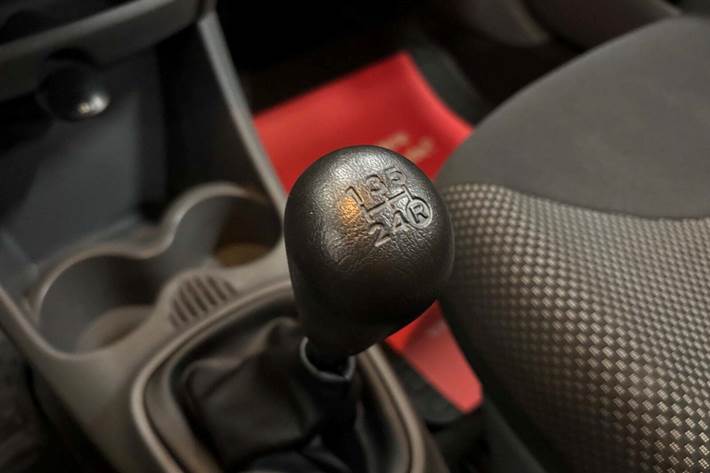 Blå Toyota Aygo fra 2011