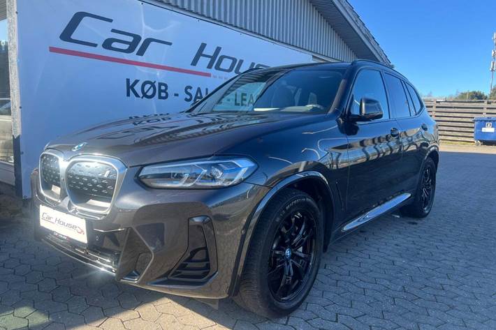 Sort BMW iX3 fra 2023