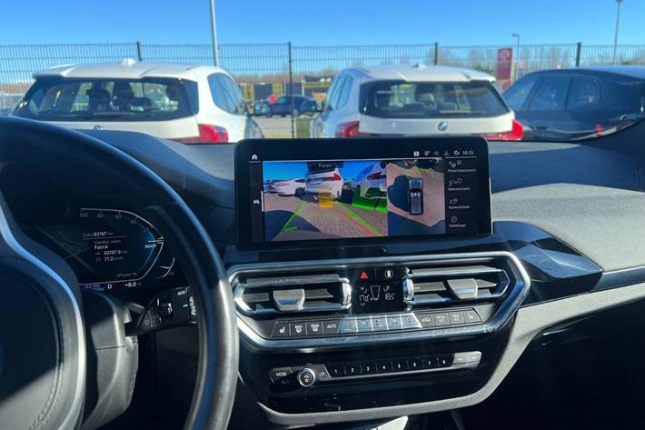 Sort BMW iX3 fra 2023