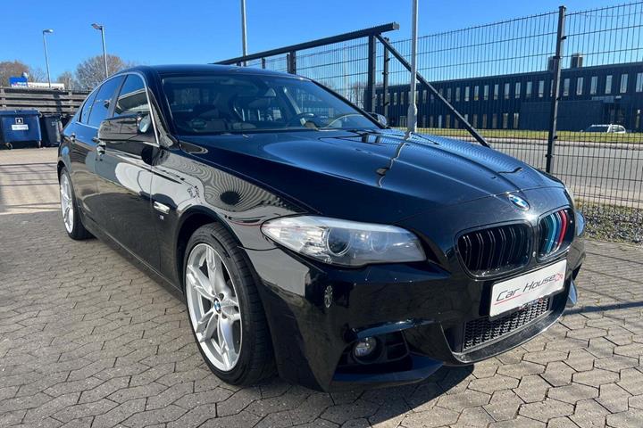 Sort BMW 520d fra 2014