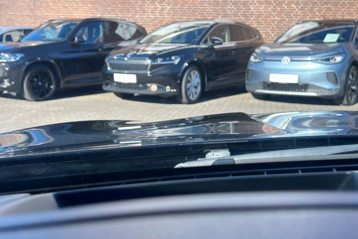 Sort BMW 520d fra 2014