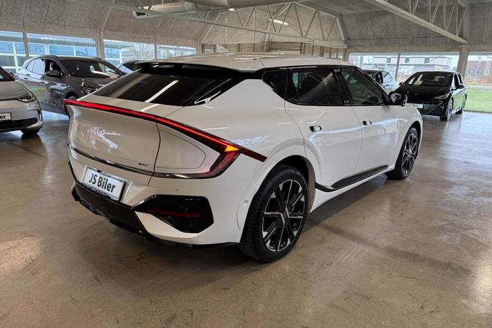 Hvid Kia EV6 fra 2025