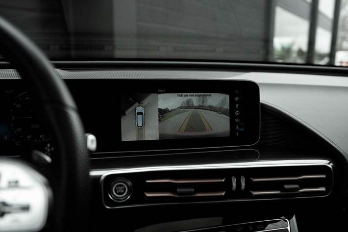 Sort Mercedes EQC400 fra 2020