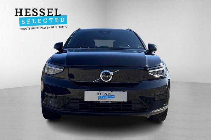 Sort Volvo XC40 fra 2023