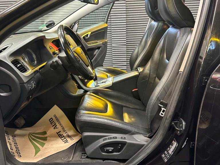 Volvo S60 2,0 T Summum aut.