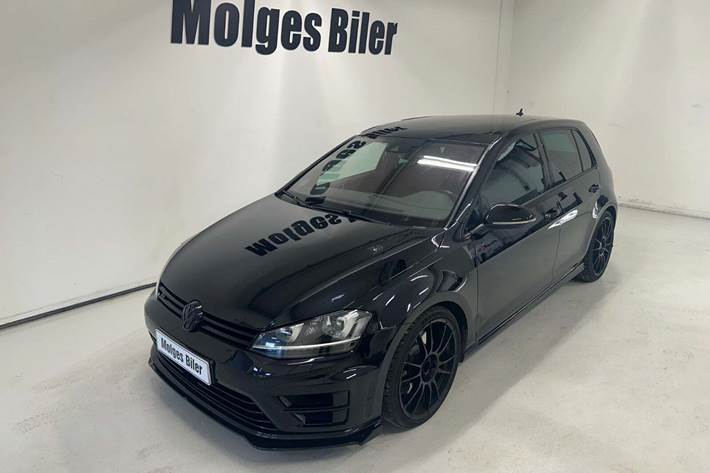 Sort VW Golf VII fra 2016