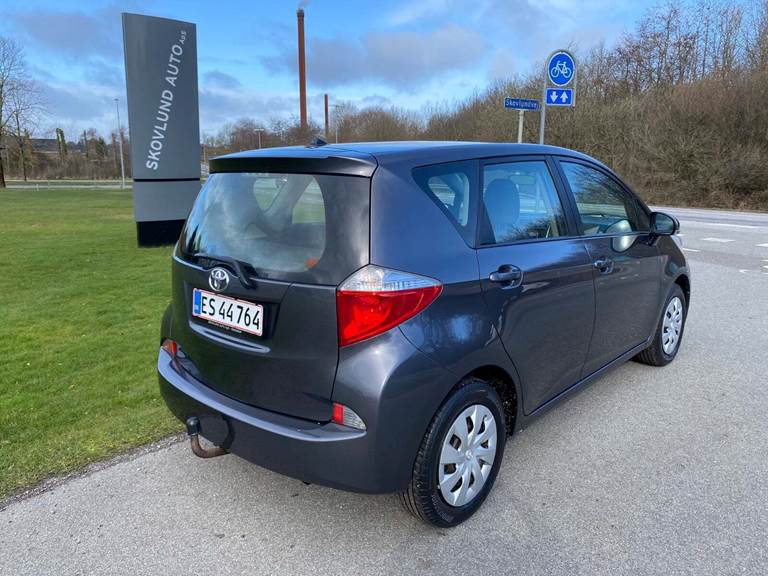 Toyota Verso-S 1,3 VVT-i T2