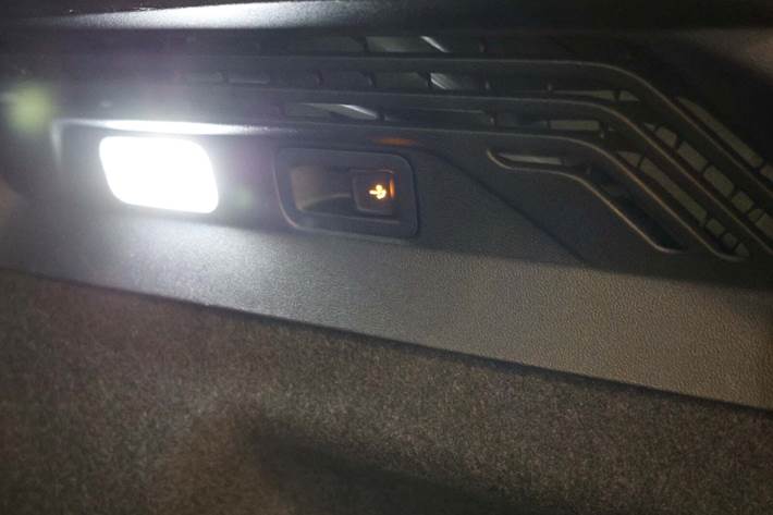 Grå VW ID.4 fra 2021