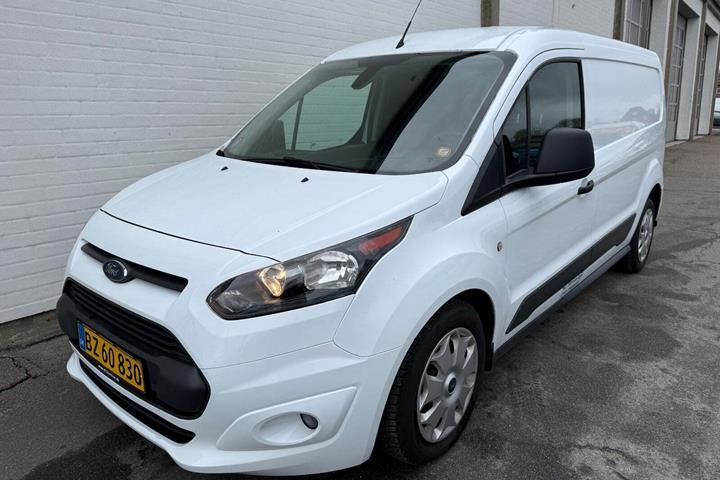 Hvid Ford Transit Connect fra 2017 set udefra