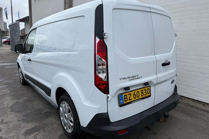 Hvid Ford Transit Connect fra 2017
