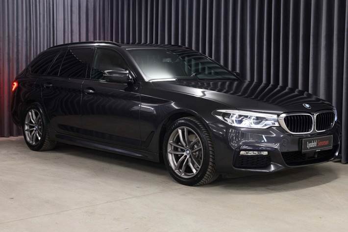 Grå BMW 520d fra 2017