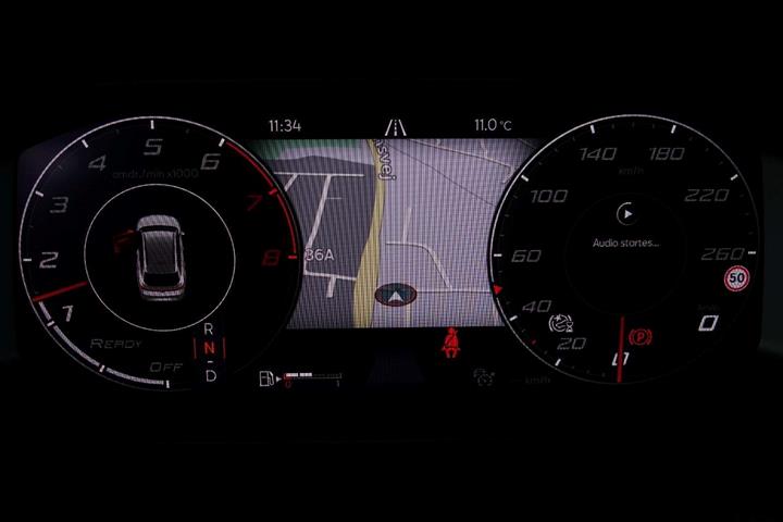Blå Seat Leon fra 2021