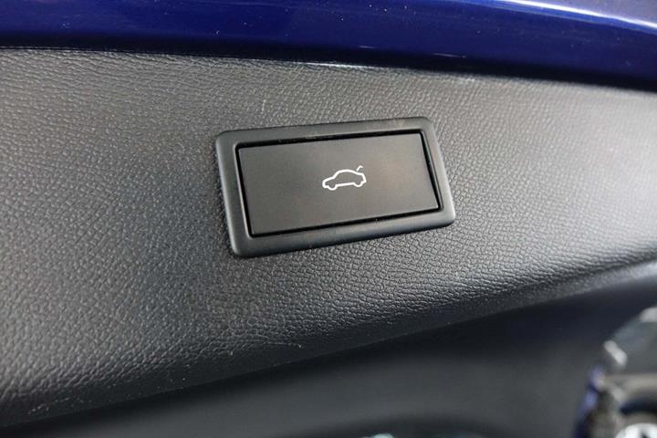 Blå Seat Leon fra 2021