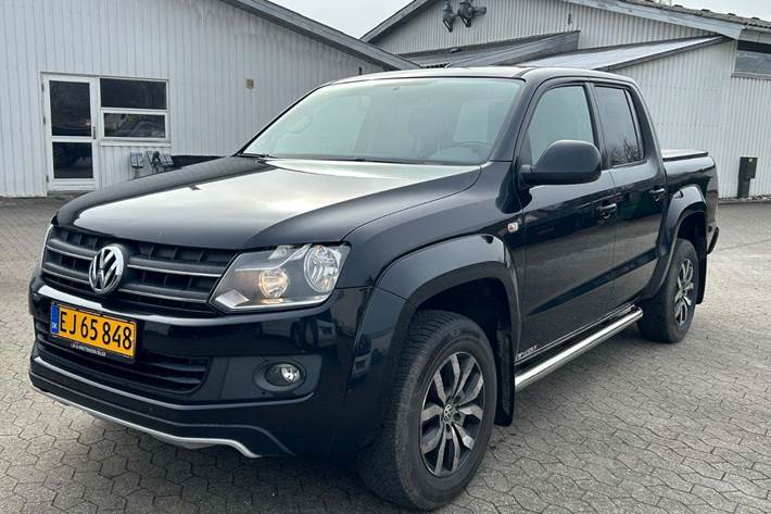 Sort VW Amarok fra 2014