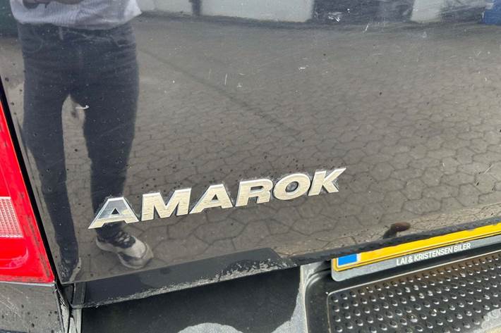 Sort VW Amarok fra 2014