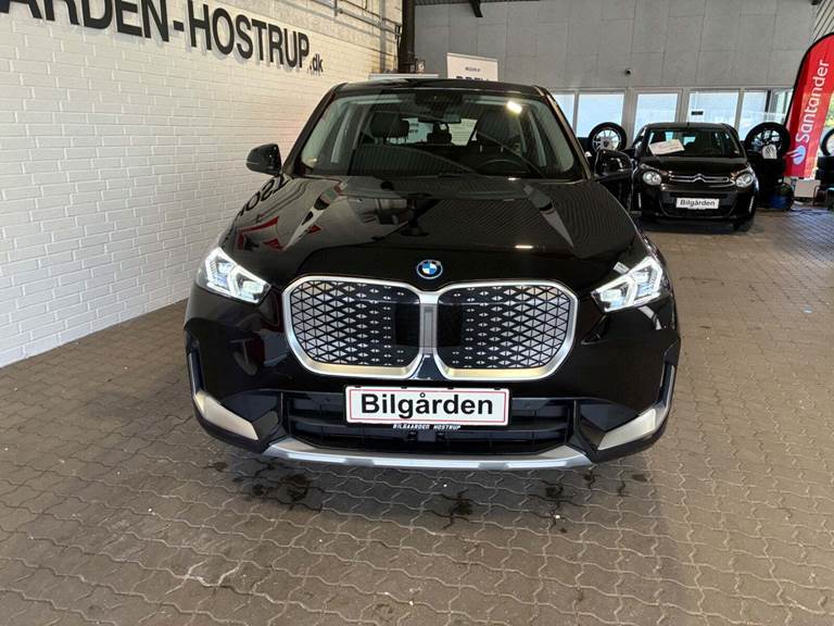 BMW iX1 xDrive30 X-Line