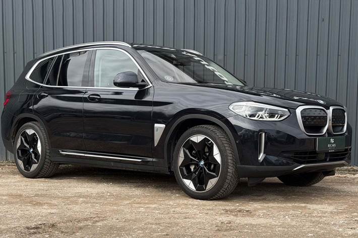 Sort BMW iX3 fra 2022