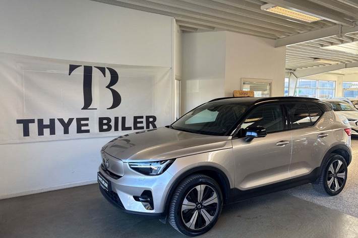 Orange Volvo XC40 fra 2023 set udefra