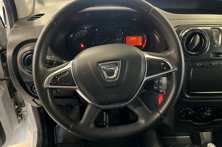 Hvid Dacia Dokker fra 2020
