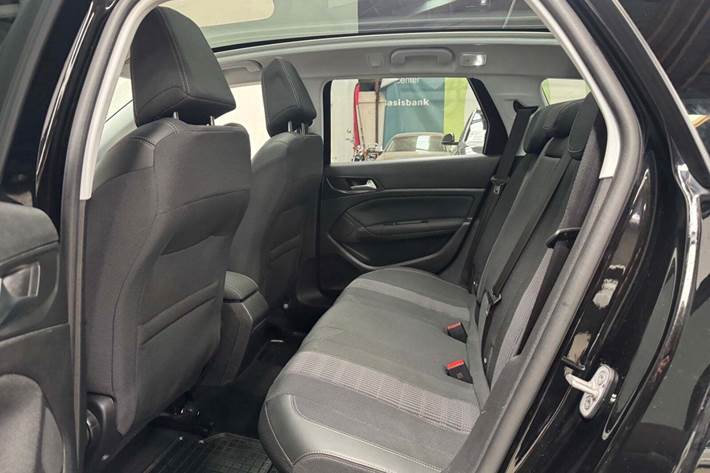 Sort Peugeot 308 fra 2020