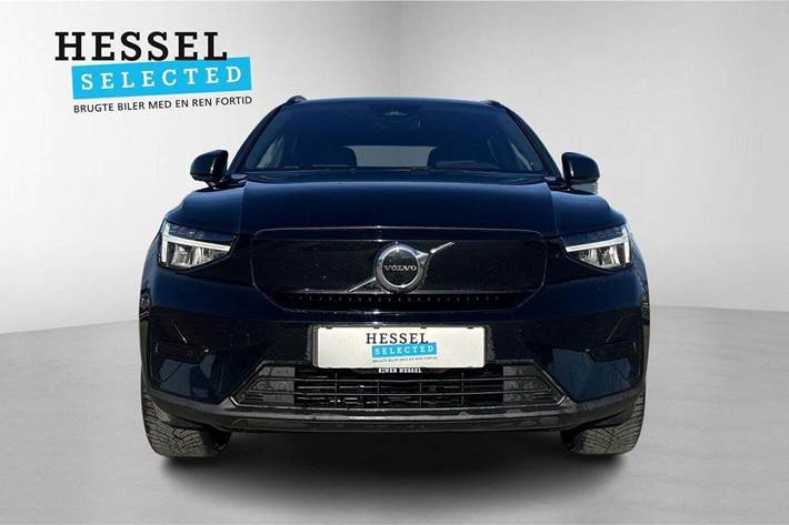 Sort Volvo XC40 fra 2023