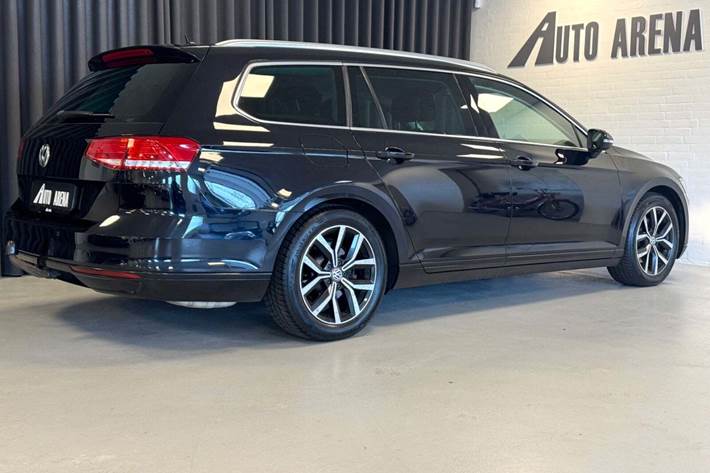 Sort VW Passat fra 2018
