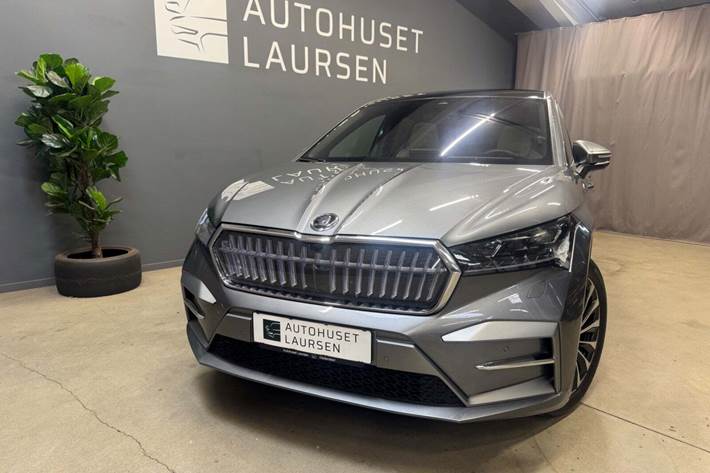 Grå Skoda Enyaq fra 2024