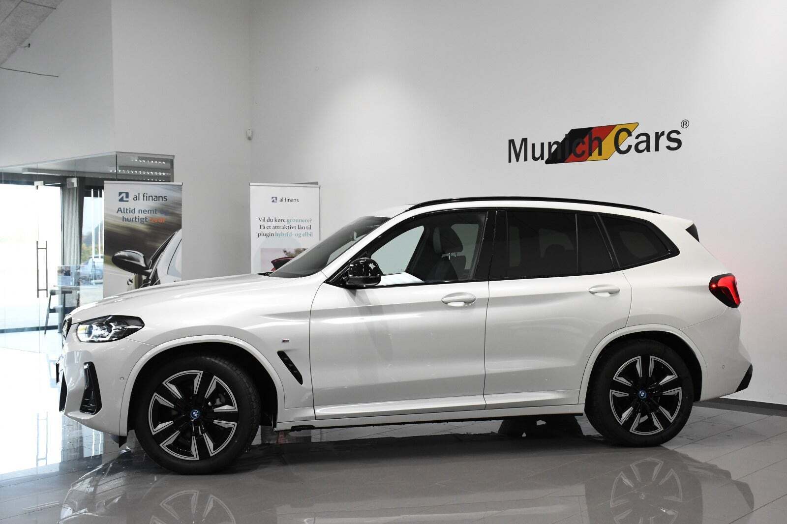 BMW iX3 Charged M-Sport