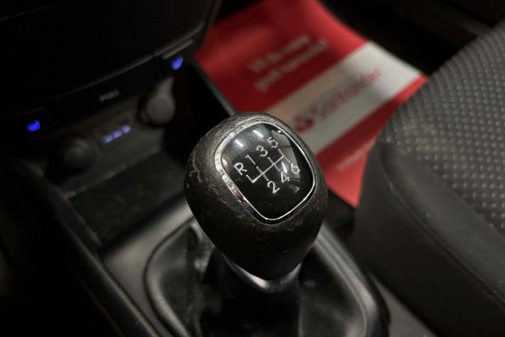 Sølv Hyundai i30 fra 2012