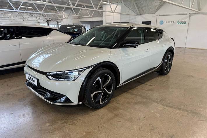 Beige Kia EV6 fra 2022