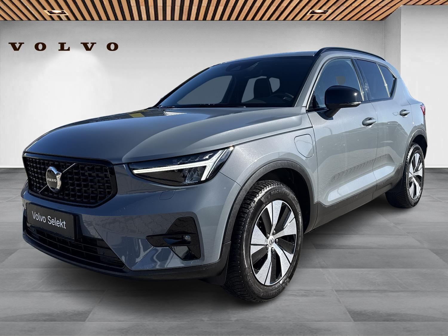 Volvo XC40 1,5 T5 ReCharge Plus Dark aut.